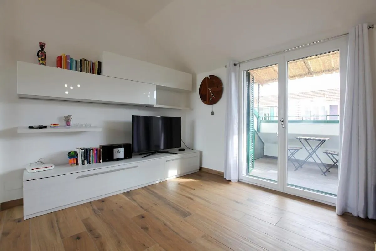 Luminoso Appartamento Con Terrazzo location